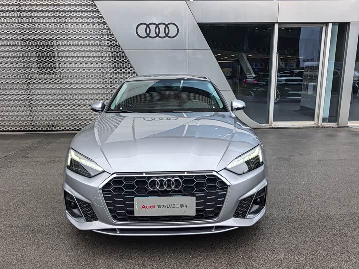 Фото 2 - Audi A5
