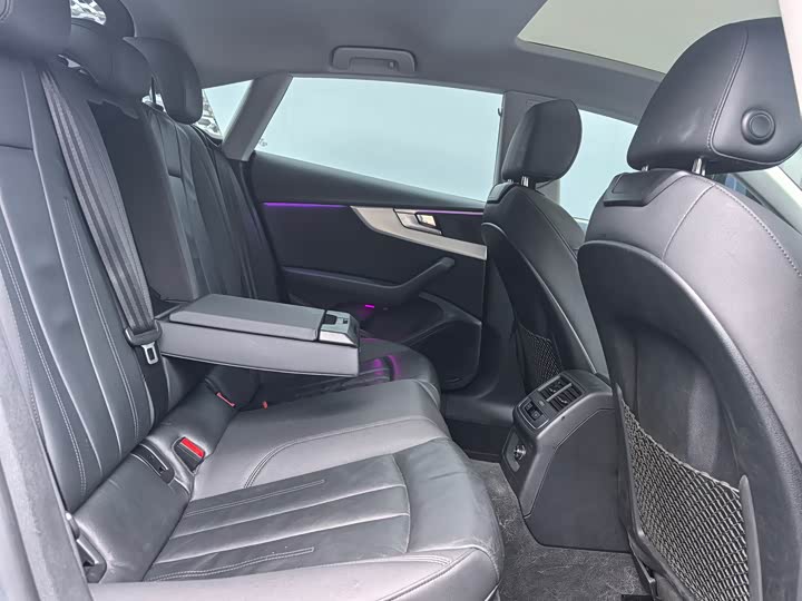 Фото 8 - Audi A5