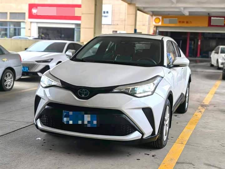 Фото 1 - Toyota C-HR