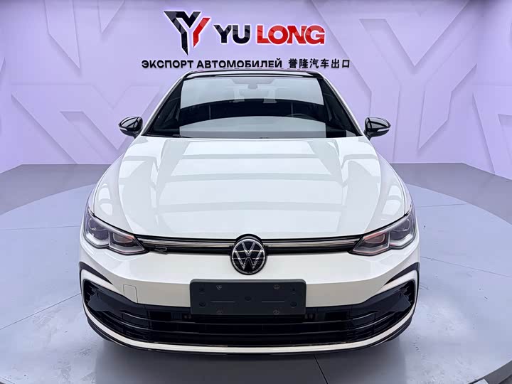Фото 1 - Volkswagen Golf