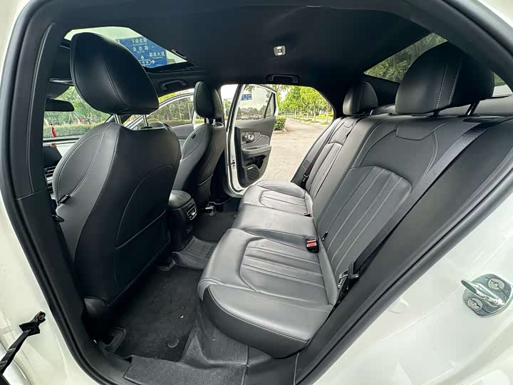GAC Trumpchi Empow R 2024 2024款 270T DCT 影豹R-Style版