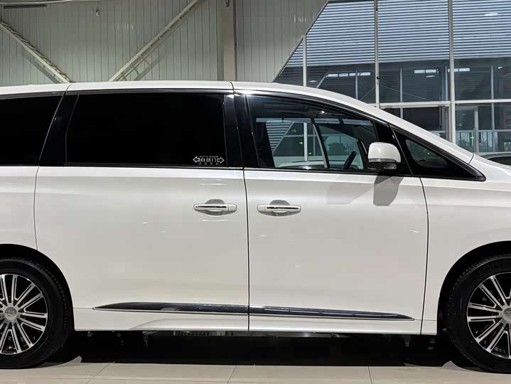 Фото 7 - GAC Trumpchi M8