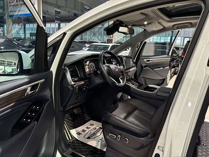 Фото 8 - GAC Trumpchi M8