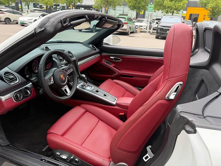 2023 Porsche 718