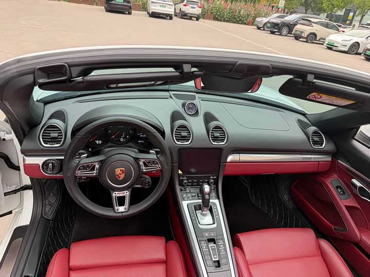 2023 Porsche 718