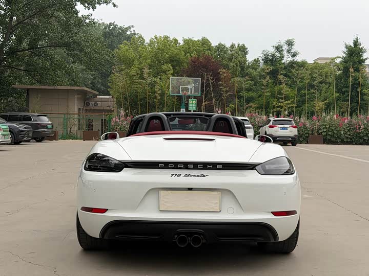 Фото 8 - Porsche 718