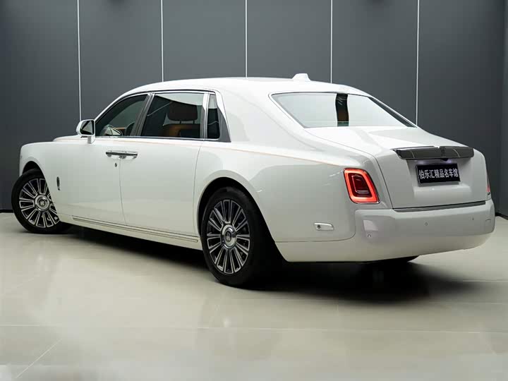 2018 Rolls-Royce Phantom