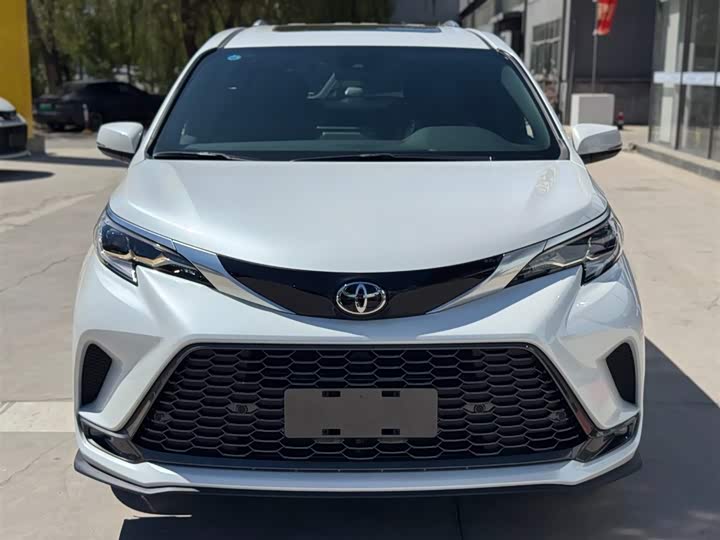 2026 Toyota Granvia