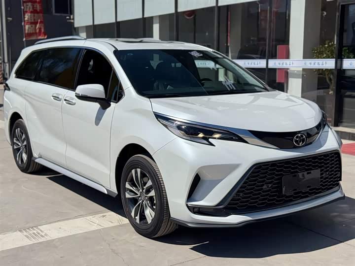 2026 Toyota Granvia