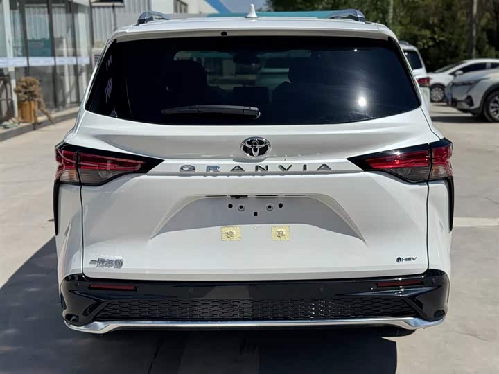 2026 Toyota Granvia