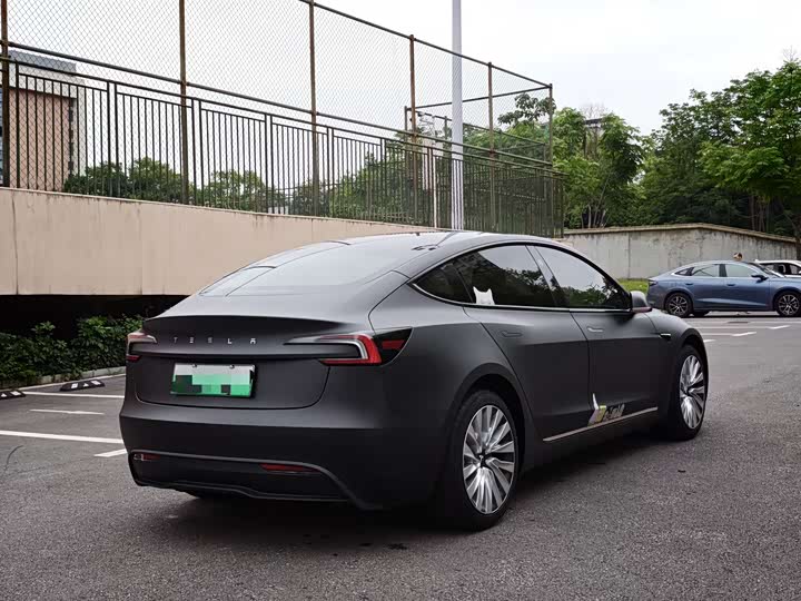 Tesla Model 3 2025 2025款 后轮驱动版