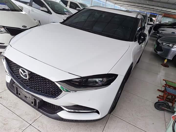 Mazda CX-4 2021 2021款 2.0L 自动两驱蓝天品位版