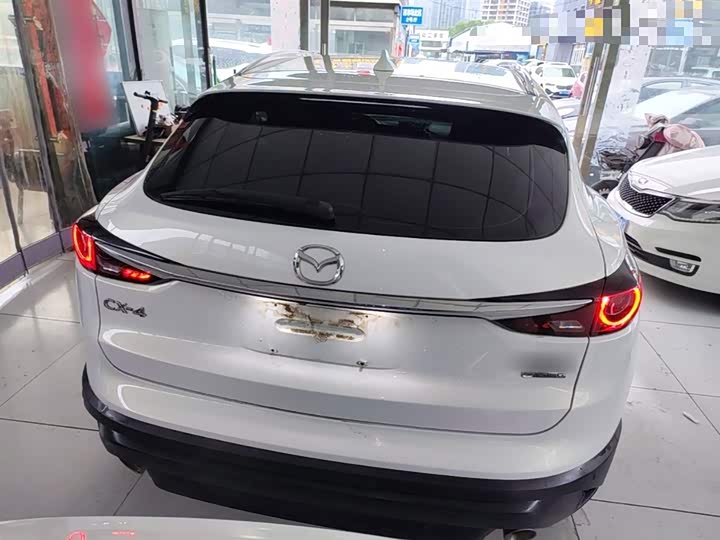 Mazda CX-4 2021 2021款 2.0L 自动两驱蓝天品位版