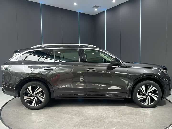 Volkswagen Tavendor 2024 2024款 380TSI 四驱R-Line巡游版