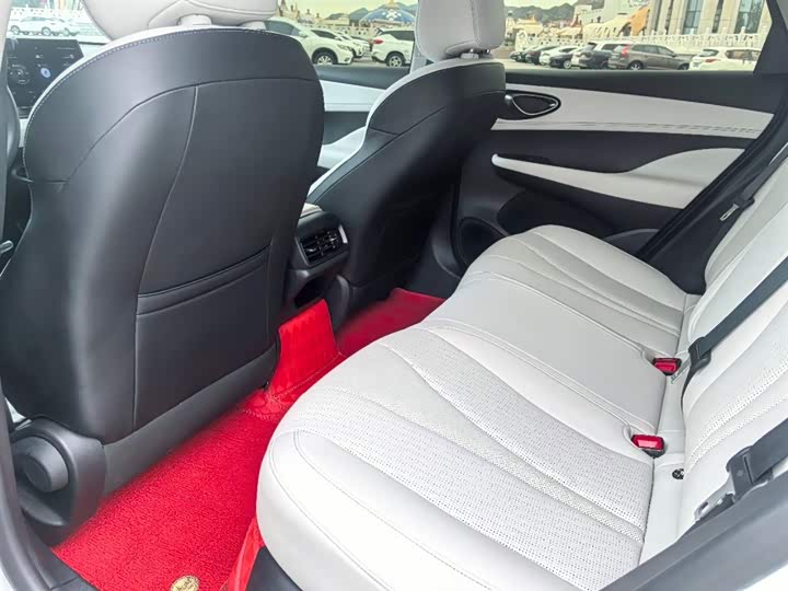 BYD Seal 05 DM-i Hybrid 2025 2025款 DM-i 智驾版 55KM豪华型