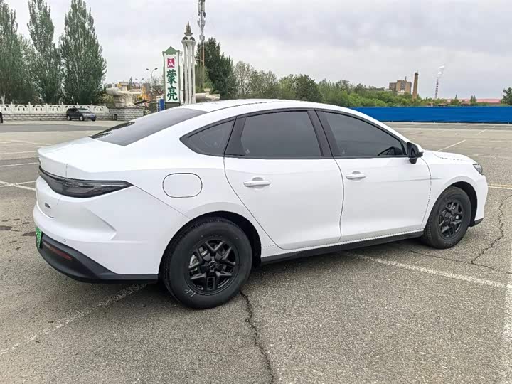 BYD Seal 05 DM-i Hybrid 2025 2025款 DM-i 智驾版 55KM豪华型
