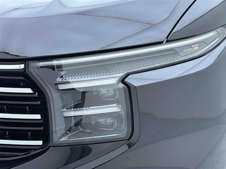 Ford Edge 2026 2026款 锐界L 2.0T EcoBoost E混动两驱七座豪华型