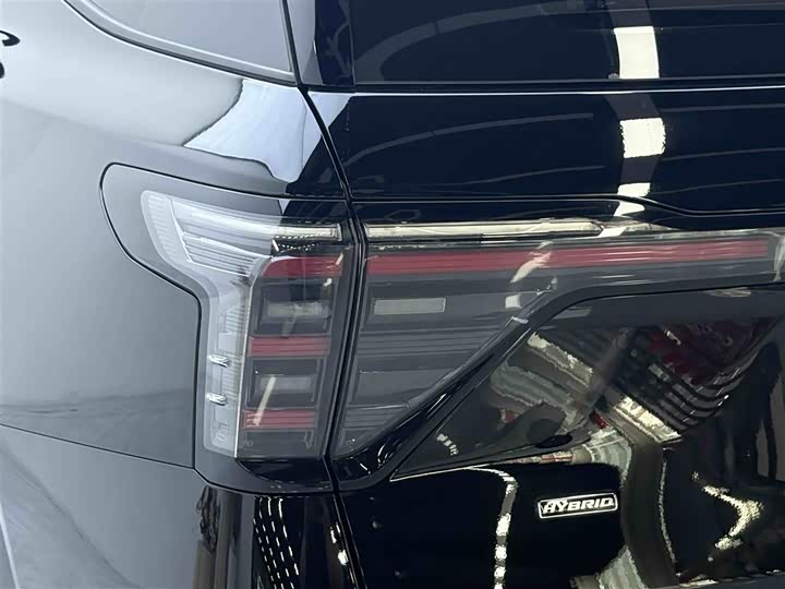 Ford Edge 2026 2026款 锐界L 2.0T EcoBoost E混动两驱七座豪华型