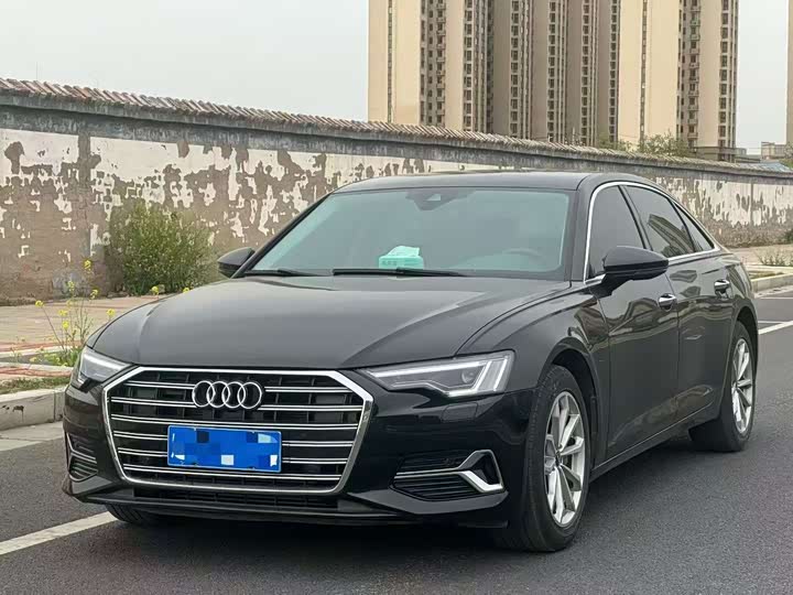 Фото 1 - Audi A6L