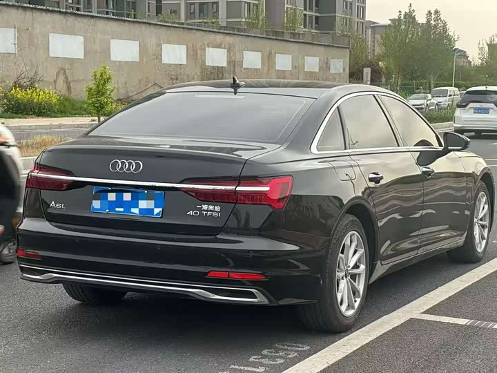 Фото 9 - Audi A6L