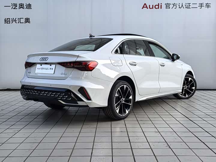 Audi A3 2026 2026款 A3L Limousine 35TFSI 飞驰尊享型