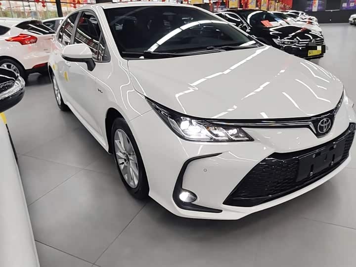 Toyota Corolla 2024 2024款 1.8L 智能电混双擎 精英版