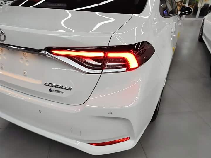 Toyota Corolla 2024 2024款 1.8L 智能电混双擎 精英版