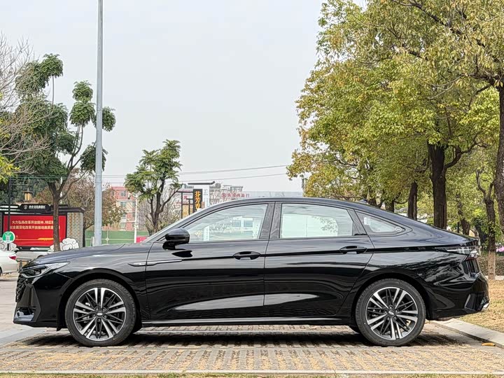 Chery Arrizo 8 2025 2025款 2.0T DCT劲