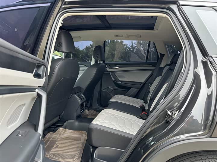 Volkswagen Tayron 2024 2024款 330TSI 两驱豪华Plus进阶版