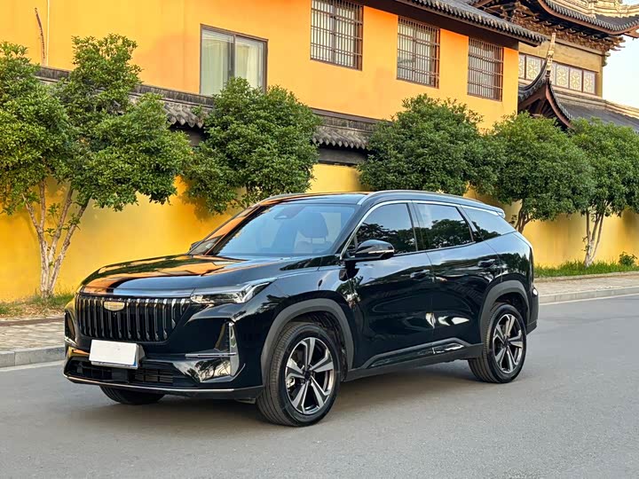 Фото 1 - Geely Atlas L