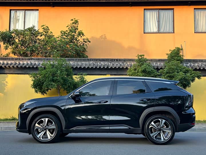 Фото 4 - Geely Atlas L