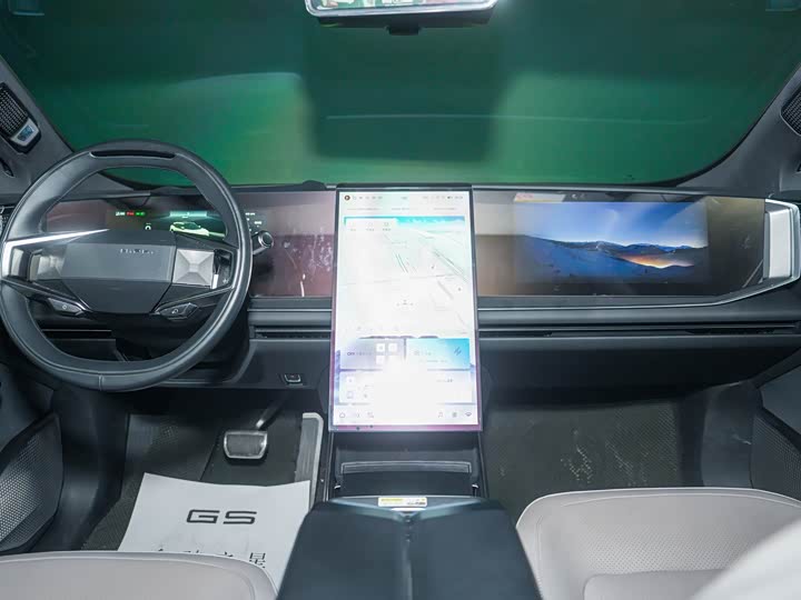 HiPhi Y 2023 2023款 560km 先锋版