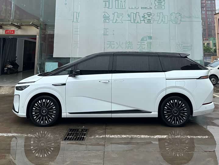 XPeng X9 2026 2026款 增程 1602 Ultra