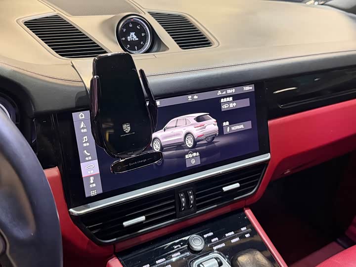 Фото 9 - Porsche Cayenne