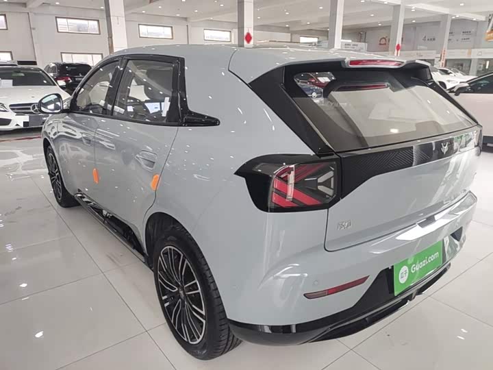 BAIC Arcfox T1 2025 2025款 425 MAX