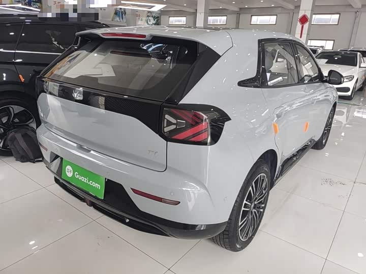 BAIC Arcfox T1 2025 2025款 425 MAX