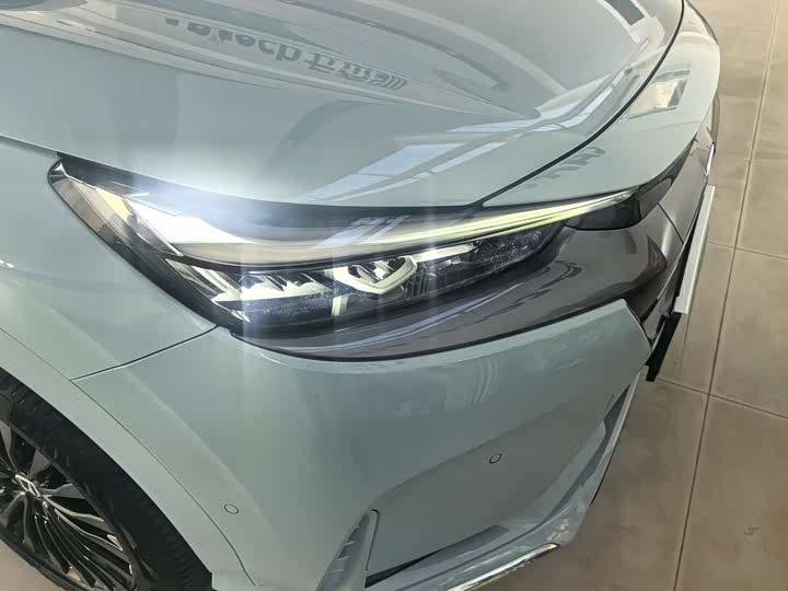 Фото 6 - Honda e:NP1