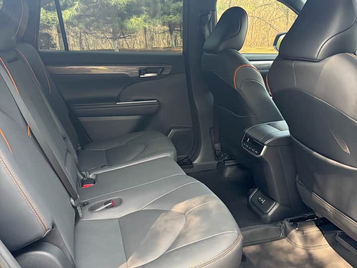 Toyota Crown Kluger 2024 2024款 2.0T 四驱劲耀版