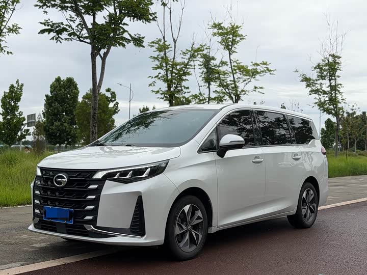 Фото 1 - GAC Trumpchi M6