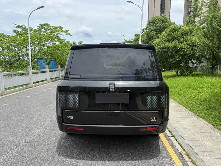 BYD Yangwang U8 2025 2025款 鼎世版