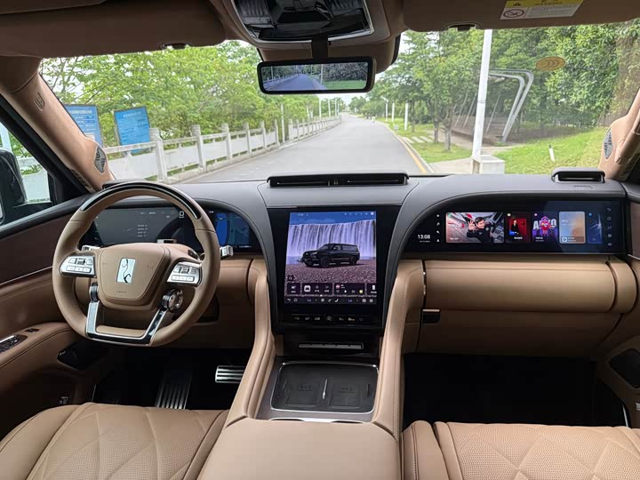 BYD Yangwang U8 2025 2025款 鼎世版