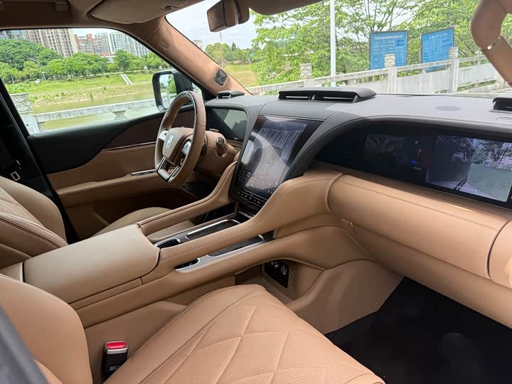 BYD Yangwang U8 2025 2025款 鼎世版