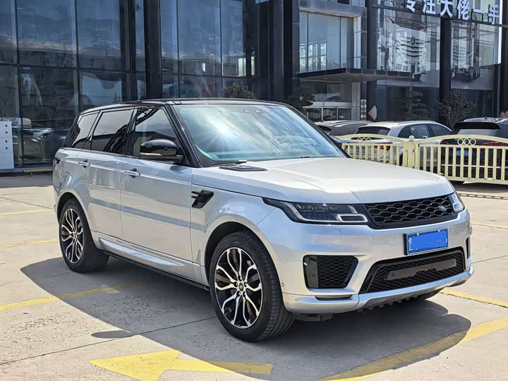 Photo 3 - Land Rover Range Rover Sport