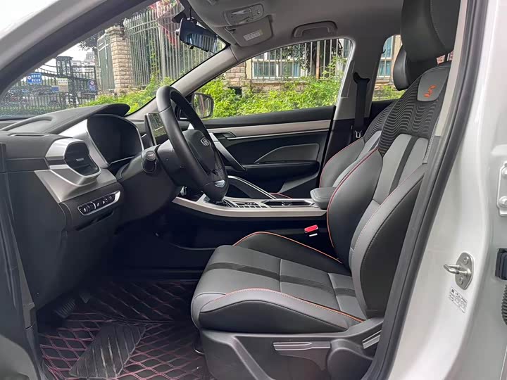 Geely Coolray 2023 2023款 1.5T DCT铂金版