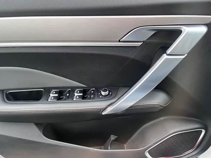 Geely Coolray 2023 2023款 1.5T DCT铂金版