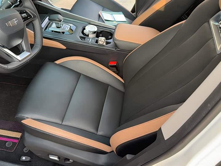 2024 Geely Okavango Pro