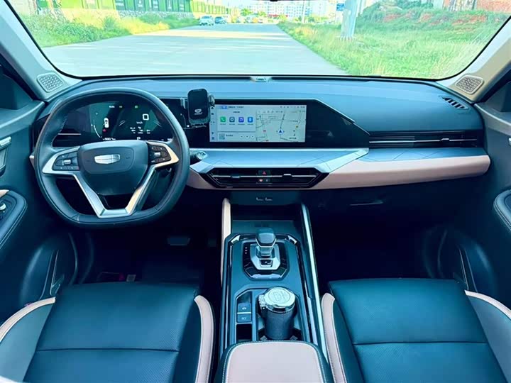 2024 Geely Okavango Pro