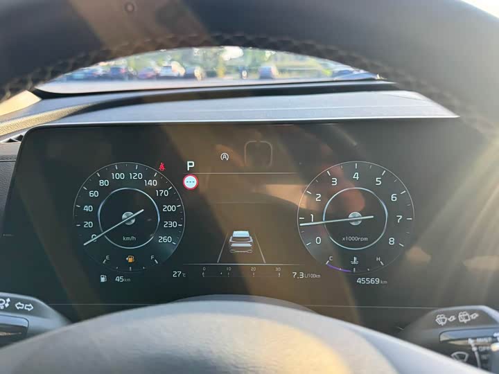 Kia Sportage 2023 2023款 2.0T 两驱尊贵版
