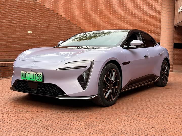 2025 Avatr 06