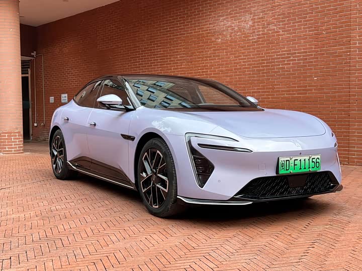 2025 Avatr 06
